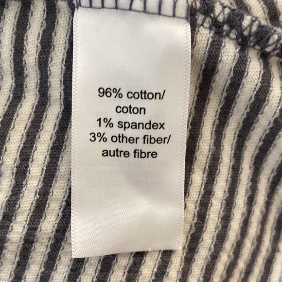 Maurice’s XS Women’s Top Gray Stripe - Picture 5 of 5